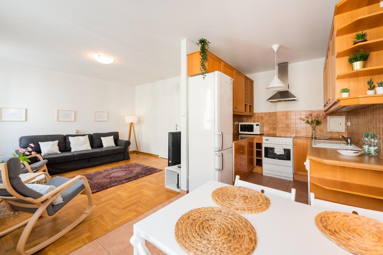 New Town Spacious Apartment Warszawa Zewnętrze zdjęcie